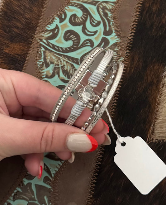 Silver Fox Magnetic Bracelet