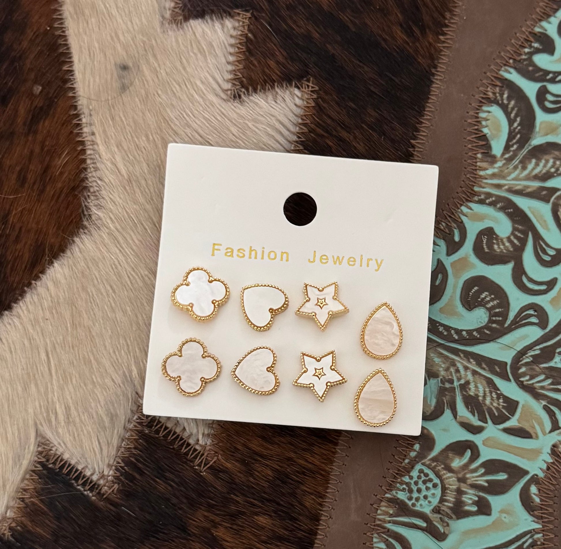 Pearl Earring Set